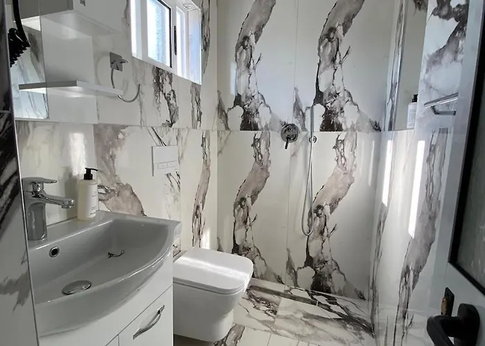 Eagle 2a Διαμέρισμα Τίρανα